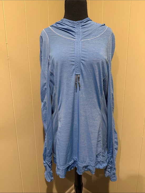lululemon athletica Tops - B44 lululemon athletica Women’s 12 Sky Blue Hooded Long-Sleeve Pullover